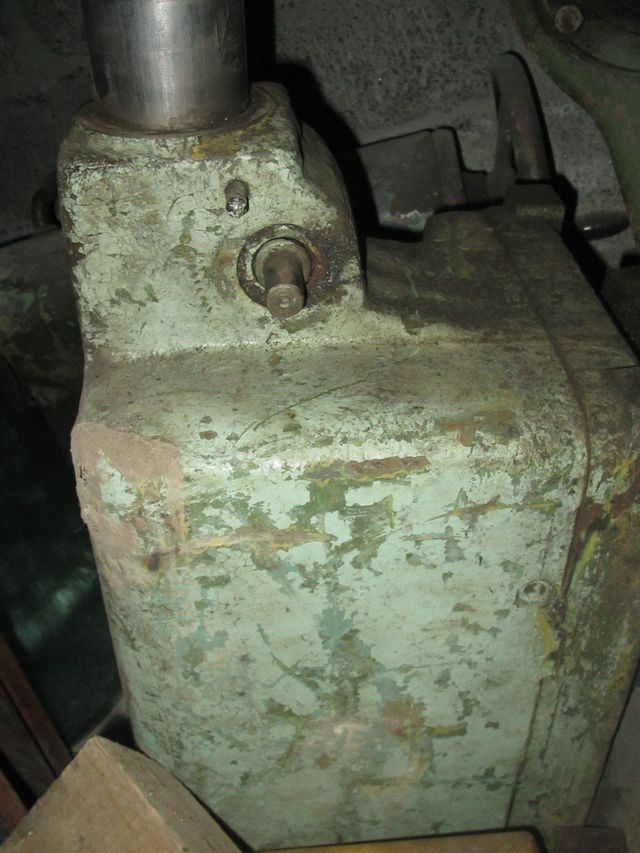 задняя бабка высота до оси 215 ширина 250 длина 330